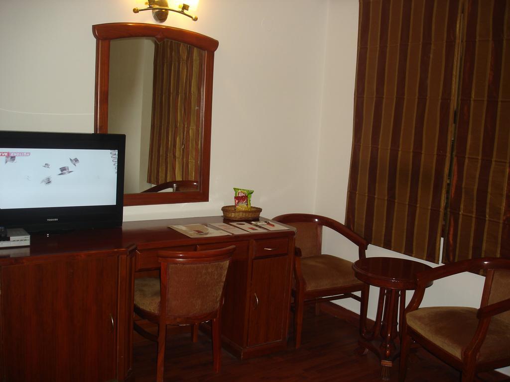J'S Inn New Delhi Ngoại thất bức ảnh