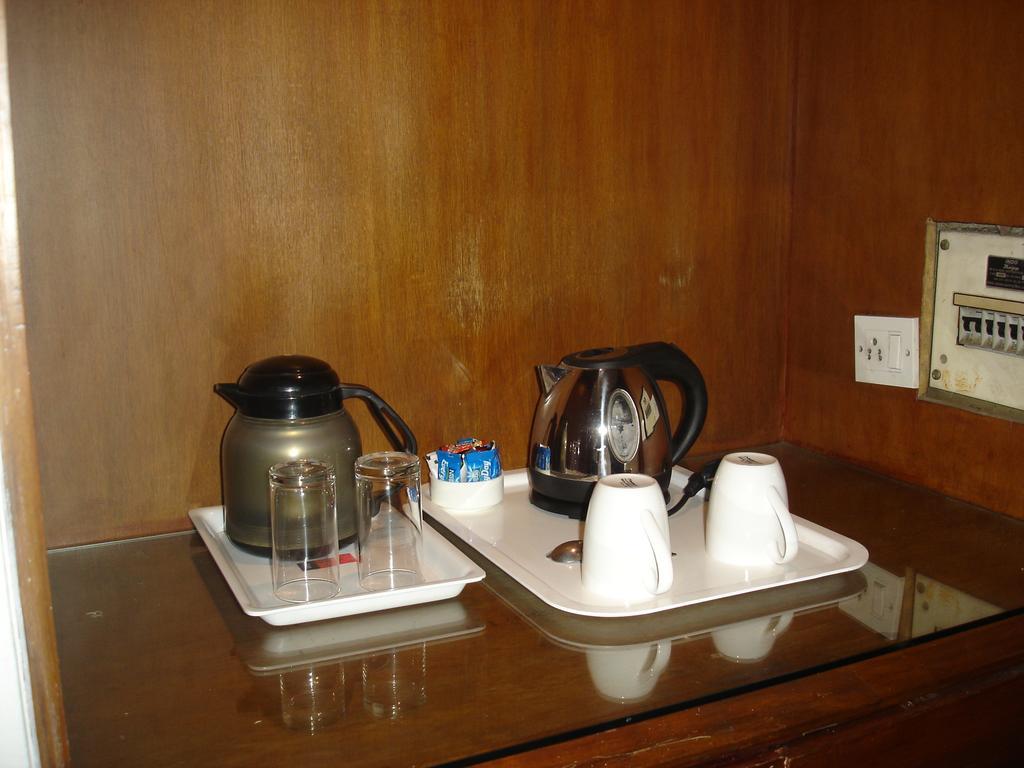 J'S Inn New Delhi Ngoại thất bức ảnh