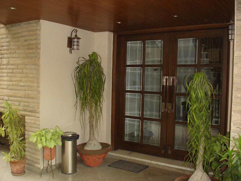 J'S Inn New Delhi Ngoại thất bức ảnh