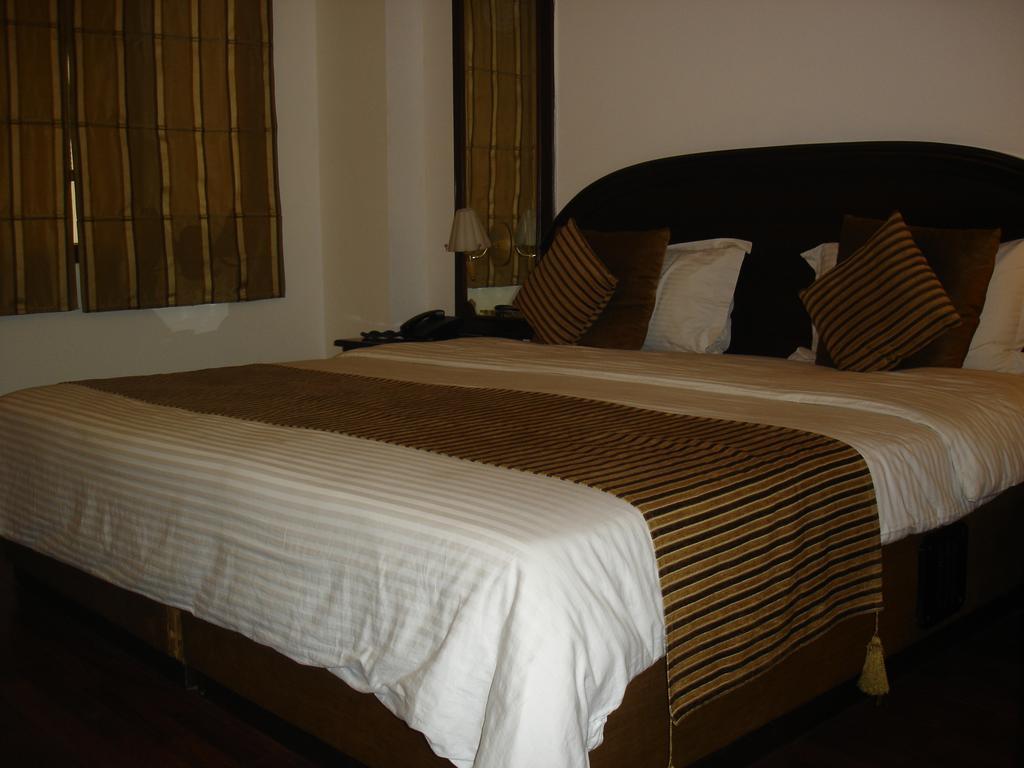 J'S Inn New Delhi Ngoại thất bức ảnh
