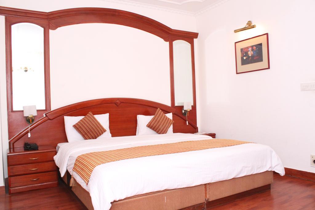 J'S Inn New Delhi Ngoại thất bức ảnh
