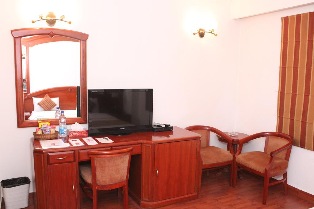 J'S Inn New Delhi Ngoại thất bức ảnh