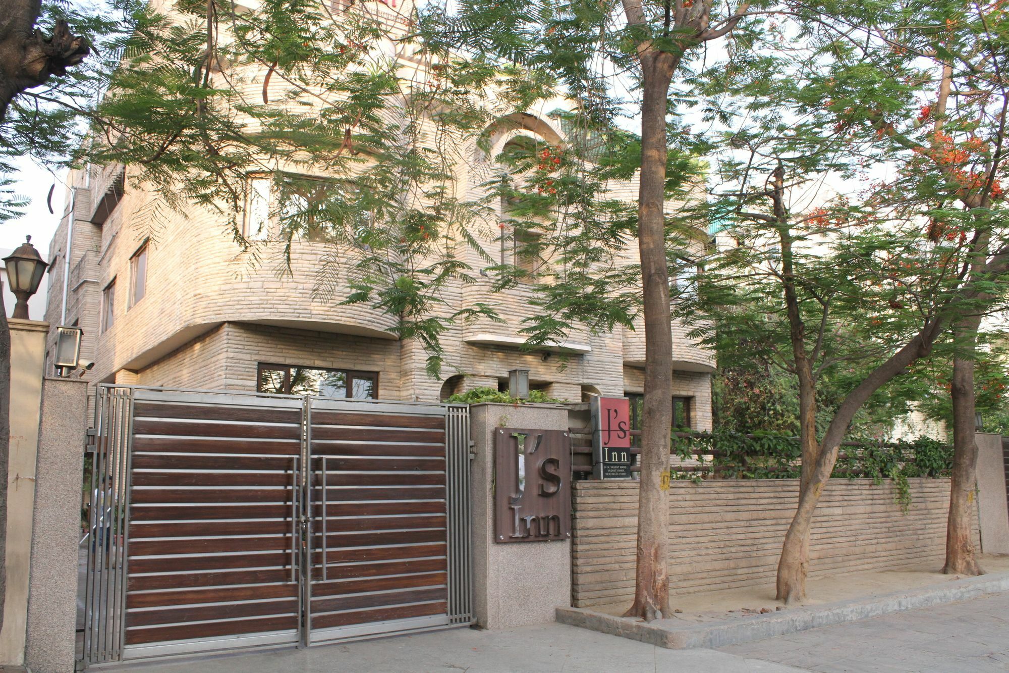 J'S Inn New Delhi Ngoại thất bức ảnh